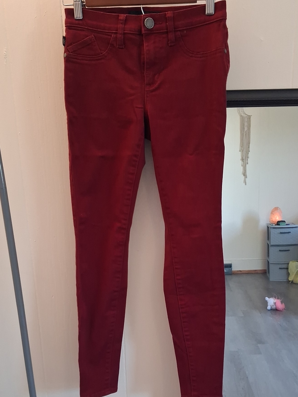 Rock & Republic Deep Red Burgundy Maroon Skinny Jeans Jeggings